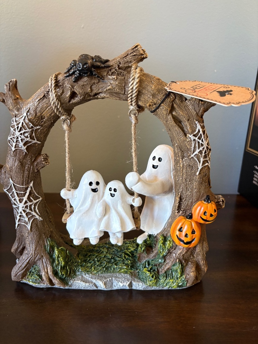 SWEET STREET Mom/Dad Ghost Pushing 2 Baby Ghosts on Swing